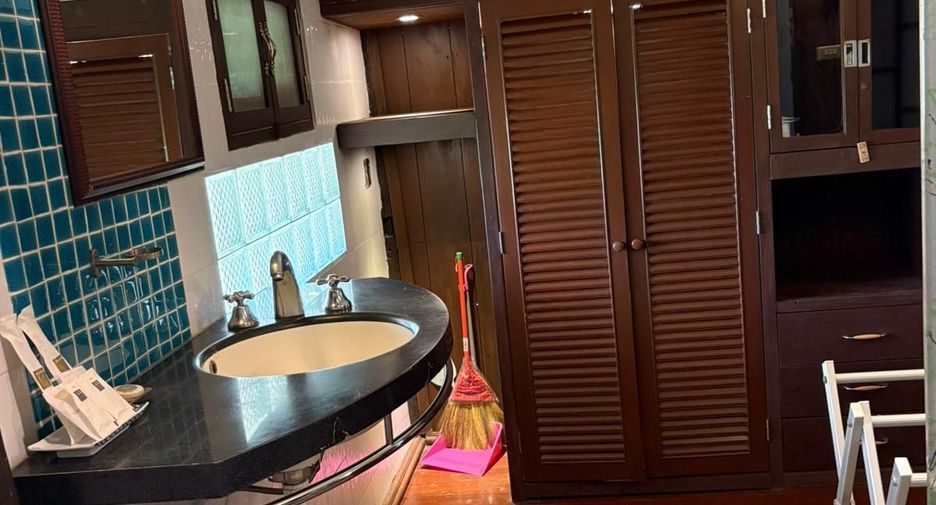 For rent 4 bedrooms villa in Thalang, Phuket
