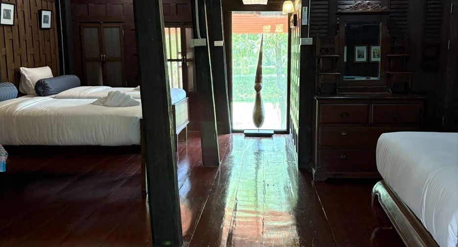 For rent 4 bedrooms villa in Thalang, Phuket