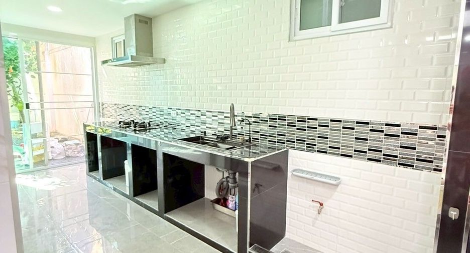 For sale 3 bedrooms house in Bang Yai, Nonthaburi