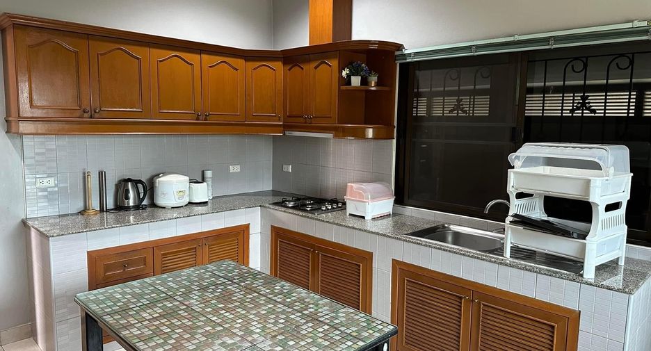 For rent 3 bedrooms house in Bang Lamung, Chonburi