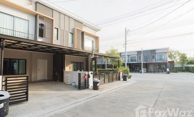出售 3 卧室 联排别墅 在 Don Mueang, 曼谷