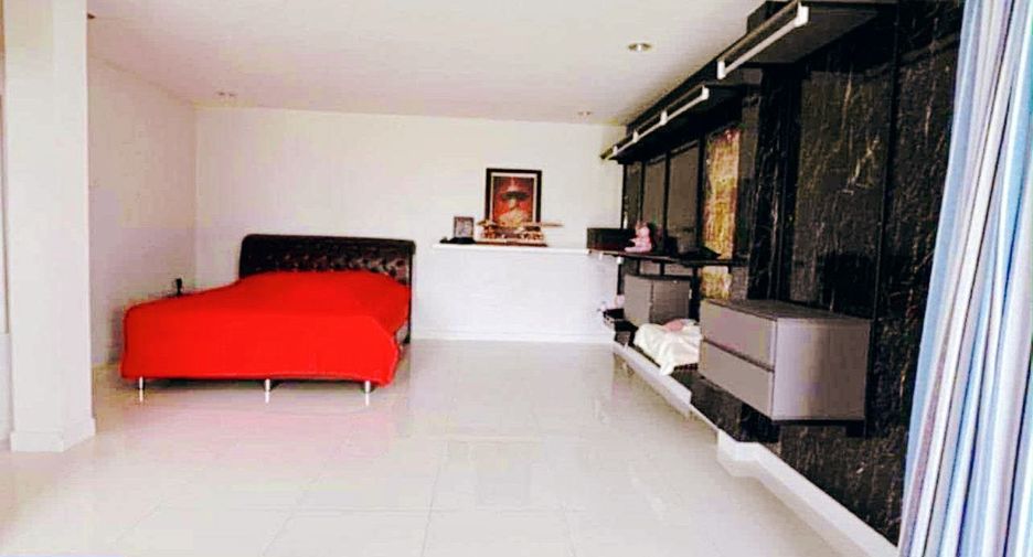 Casa en venta de 4 habitaciones en Ban Chang, Rayong