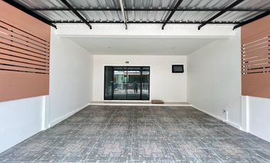 出售 3 卧室 别墅 在 Pluak Daeng, Rayong