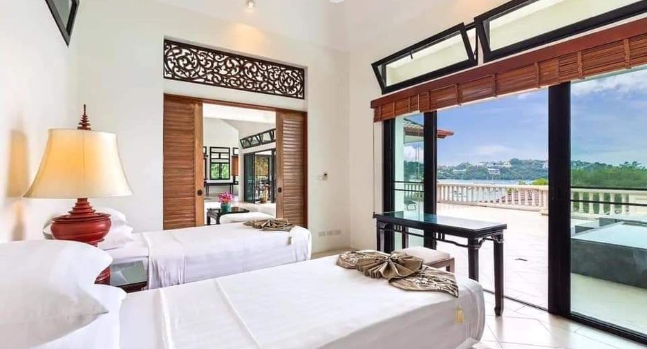 For rent 4 bedrooms villa in Mueang Phuket, Phuket