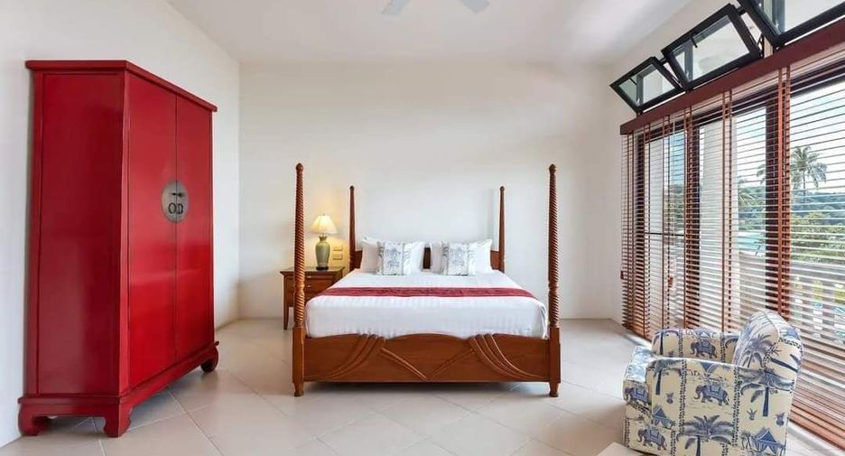 For rent 4 bedrooms villa in Mueang Phuket, Phuket