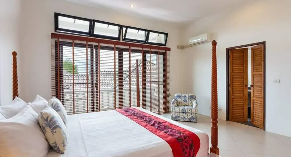 For rent 4 bedrooms villa in Mueang Phuket, Phuket
