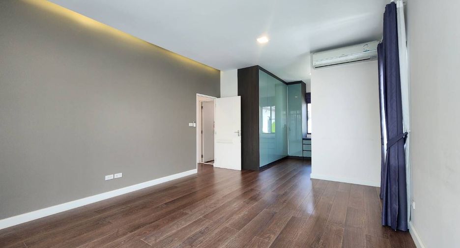 For sale and for rent 4 bedrooms house in Bang Phli, Samut Prakan