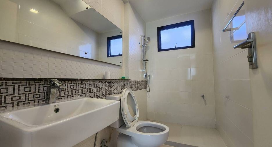 For sale and for rent 4 bedrooms house in Bang Phli, Samut Prakan