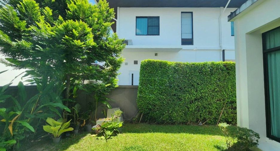 For sale and for rent 4 bedrooms house in Bang Phli, Samut Prakan