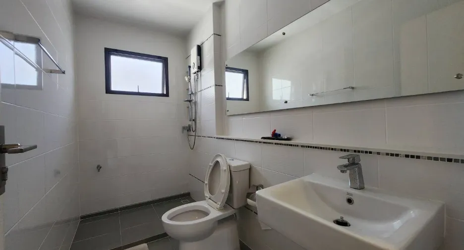 For sale and for rent 4 bedrooms house in Bang Phli, Samut Prakan