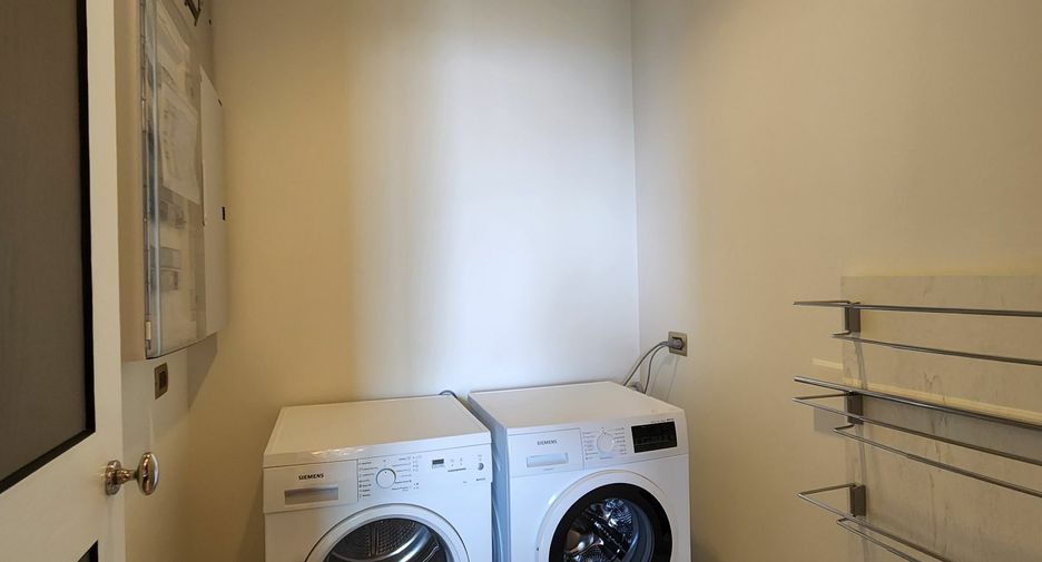 À vendre 2 chambres condo à Khlong San, Bangkok