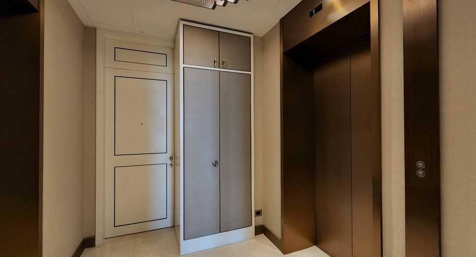 À vendre 2 chambres condo à Khlong San, Bangkok