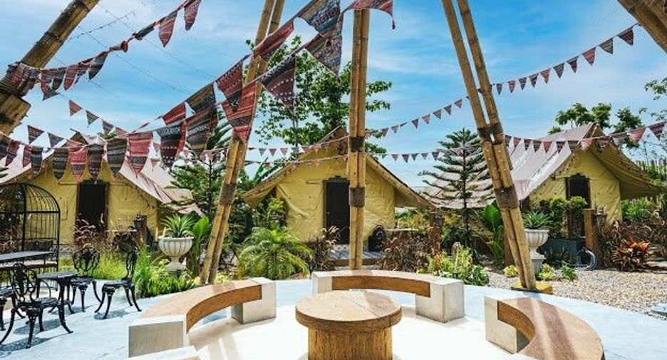 À vendre 21 chambres hôtel à Pak Chong, Nakhon Ratchasima