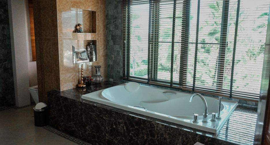 À vendre 21 chambres hôtel à Pak Chong, Nakhon Ratchasima