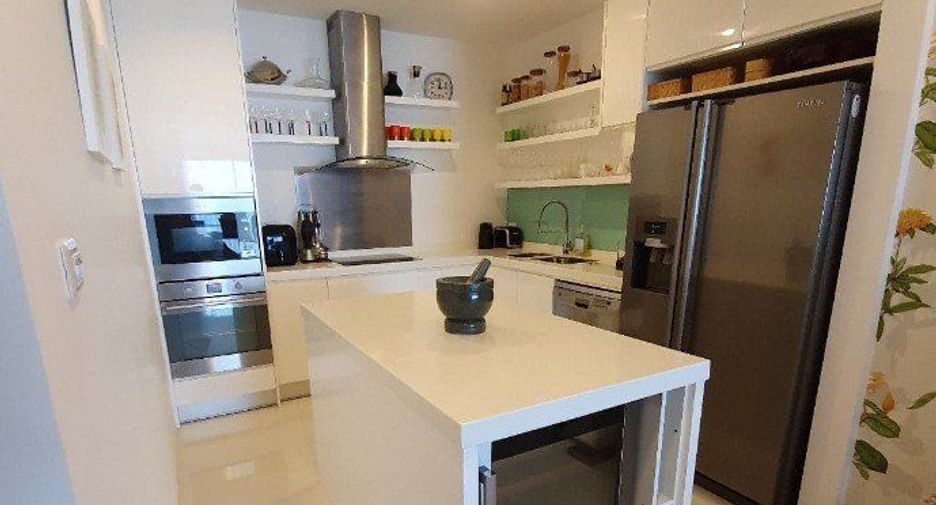 For rent 3 bedrooms condo in Bang Lamung, Chonburi