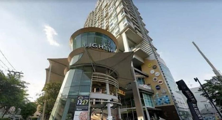 For sale studio condo in Khlong San, Bangkok