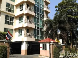 For sale 2 bedrooms condo in Khlong Toei, Bangkok