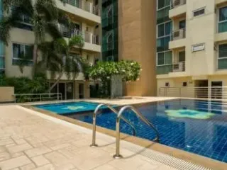 For sale 2 bedrooms condo in Khlong Toei, Bangkok