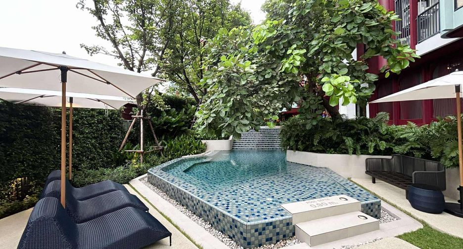 For rent 2 bedrooms condo in Mueang Phuket, Phuket