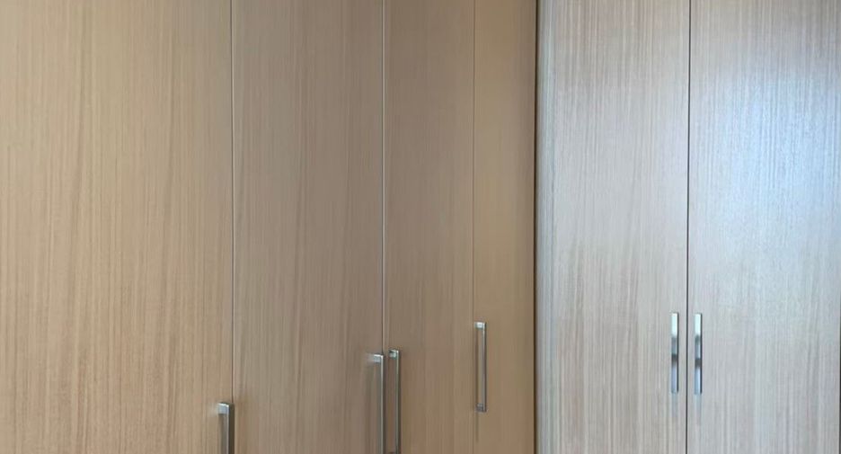 For sale 1 bed condo in Khlong San, Bangkok