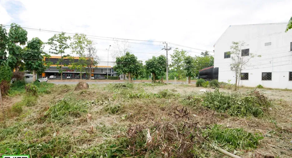 Terreno en venta en Mueang Uttaradit, Uttaradit