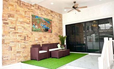 Haus zum Kauf mit 3 Zimmer in Bang Lamung, Chonburi