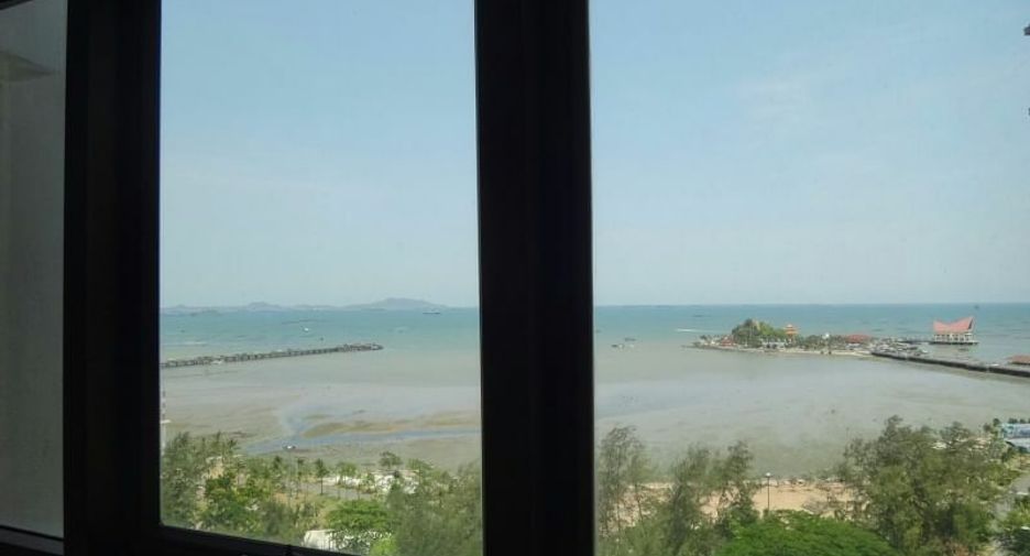 For rent 4 bedrooms condo in Si Racha, Chonburi