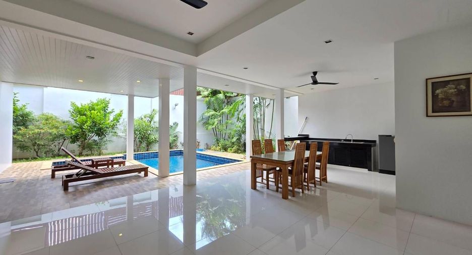 For sale 4 bedrooms villa in Mueang Phuket, Phuket