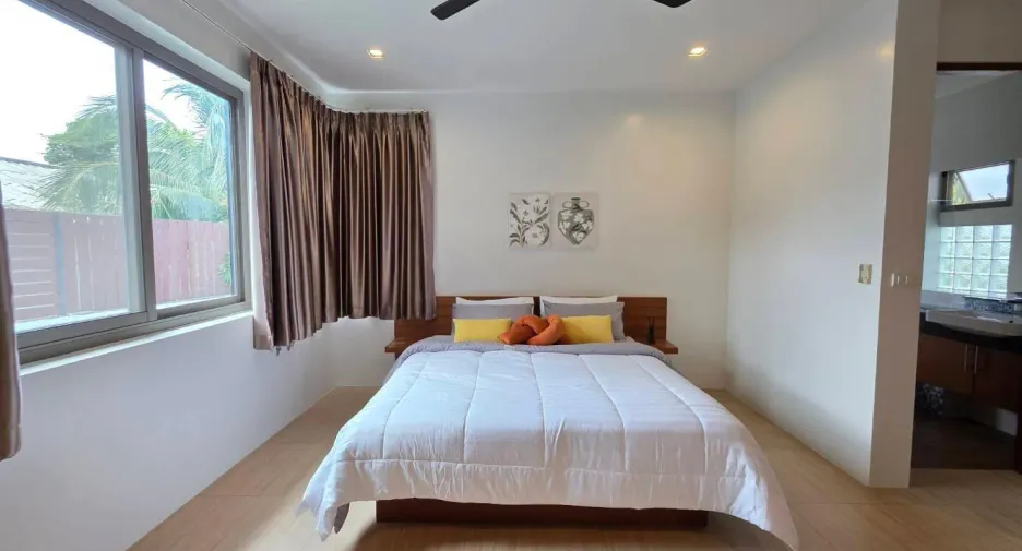 For sale 4 bedrooms villa in Mueang Phuket, Phuket