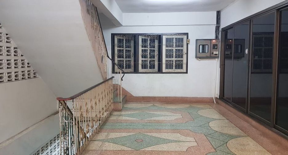 Local comercial en venta en Phra Khanong, Bangkok