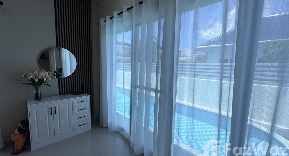 For rent 3 bedrooms villa in Mueang Phuket, Phuket