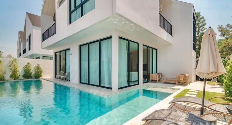 For sale 4 bedrooms villa in Thalang, Phuket