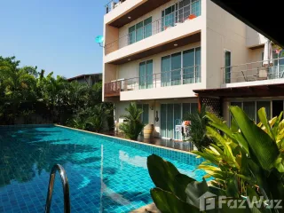 Casa en venta de 5 habitaciones en Phra Khanong, Bangkok