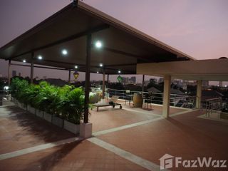 Casa en venta de 5 habitaciones en Phra Khanong, Bangkok