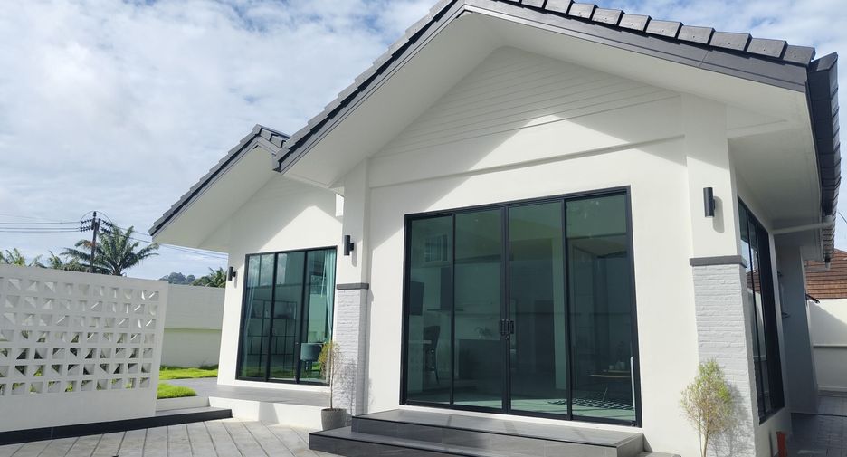 For sale 4 bedrooms villa in Kathu, Phuket