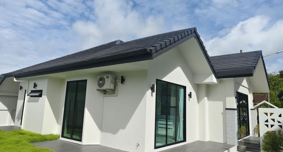 For sale 4 bedrooms villa in Kathu, Phuket