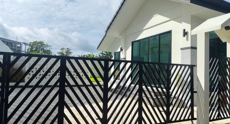 For sale 4 bedrooms villa in Kathu, Phuket