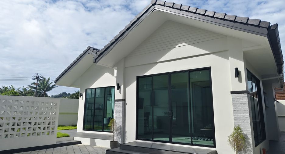 For sale 4 bedrooms villa in Kathu, Phuket