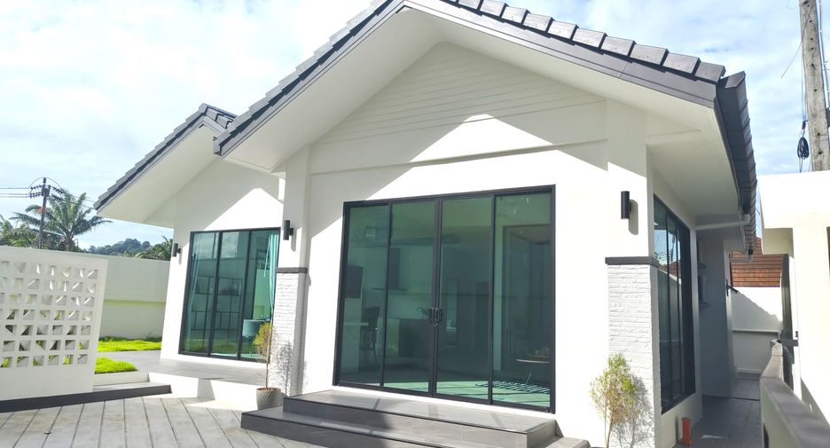 For sale 4 bedrooms villa in Kathu, Phuket