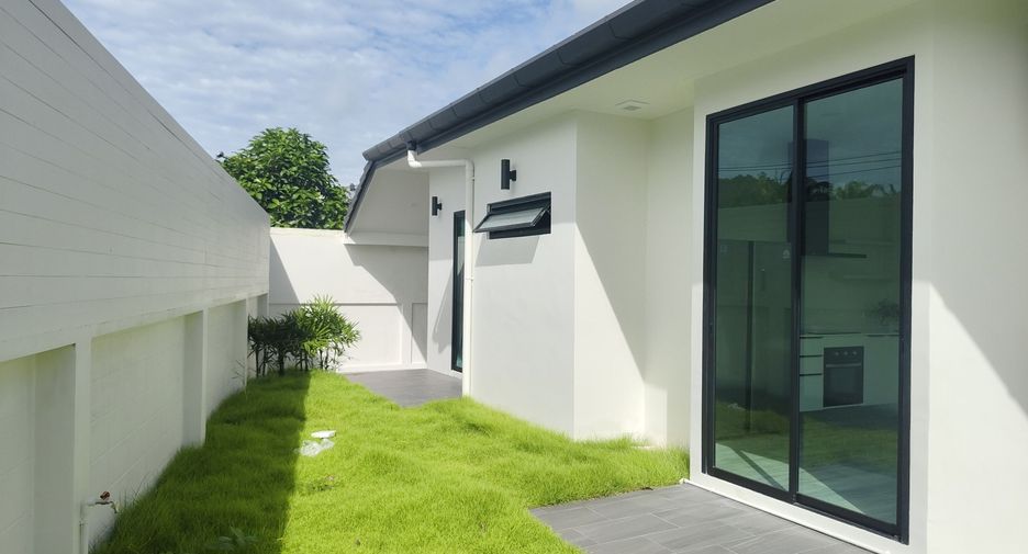 For sale 4 bedrooms villa in Kathu, Phuket