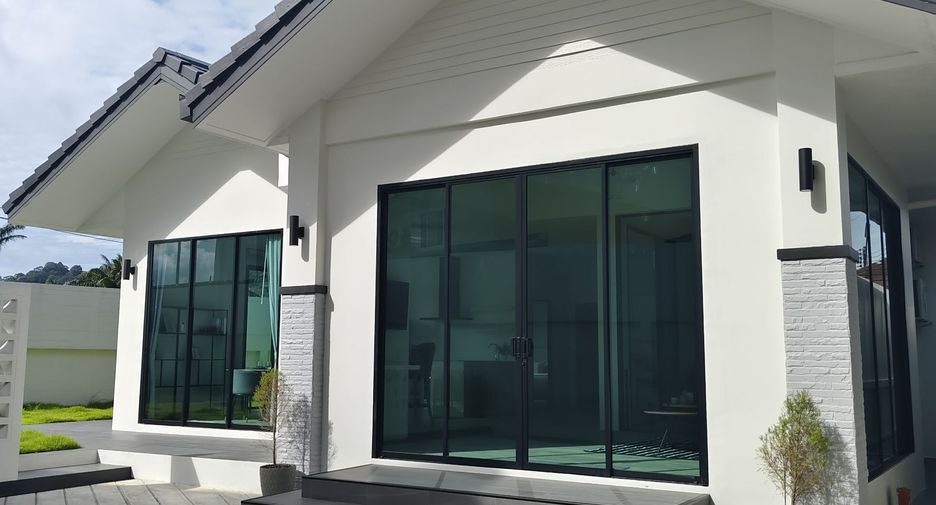 For sale 4 bedrooms villa in Kathu, Phuket