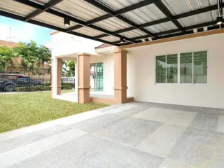 For rent 3 bedrooms house in Mueang Nonthaburi, Nonthaburi