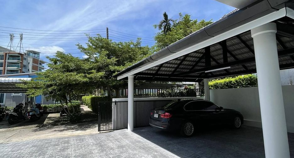 Casa en alquiler de 4 habitaciones en Thalang, Phuket