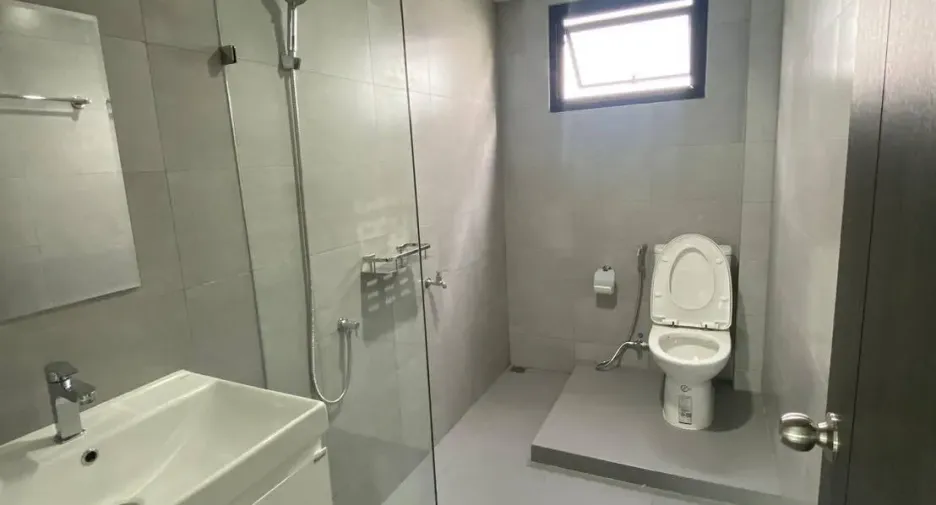 Casa en alquiler de 4 habitaciones en Thalang, Phuket