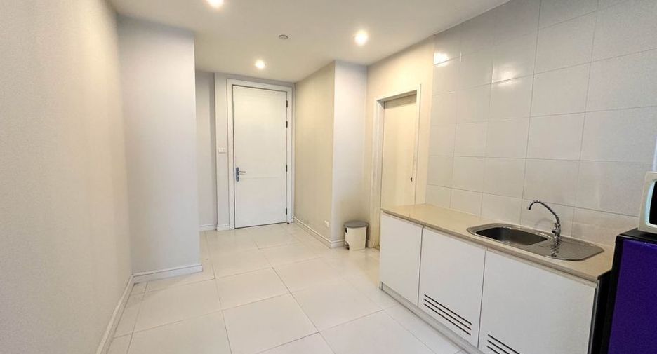 For sale 1 bed condo in Khlong San, Bangkok