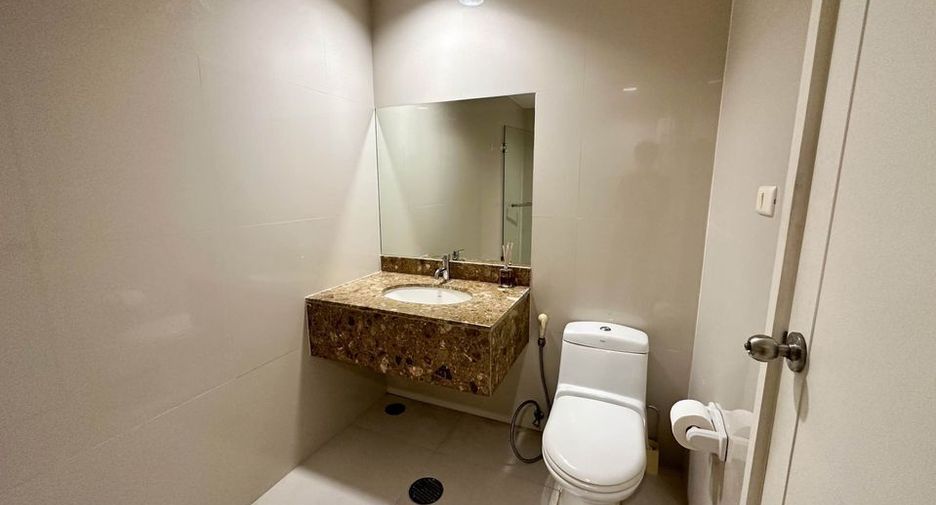 For sale 1 bed condo in Khlong San, Bangkok