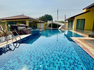 Villa zur Miete mit 5 Zimmer in Bang Lamung, Chonburi