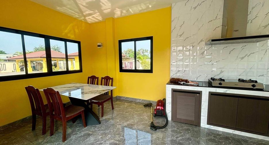 For rent 5 bedrooms villa in Bang Lamung, Chonburi