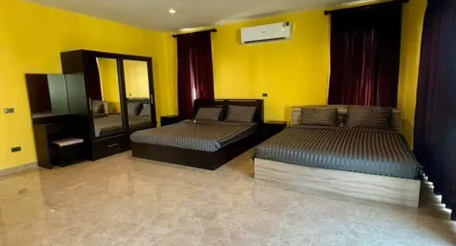 For rent 5 bedrooms villa in Bang Lamung, Chonburi