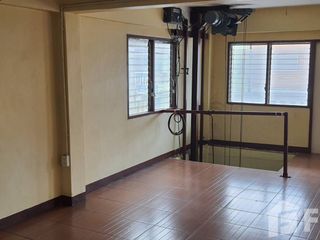 For sale 5 bedrooms retail Space in Lat Krabang, Bangkok